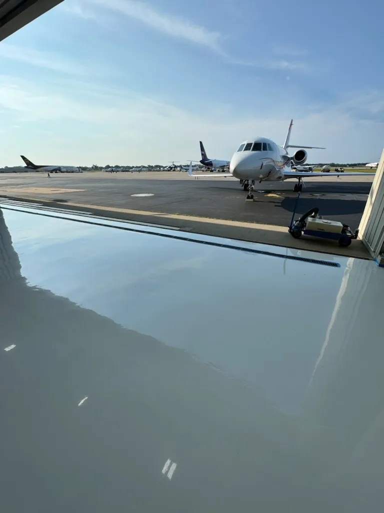 Aircraft hangar floor coating