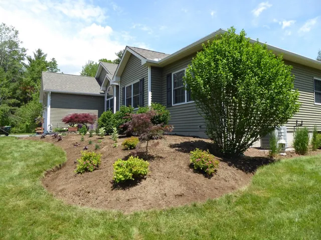 work photo from gardendesignsbyjacqueline.com