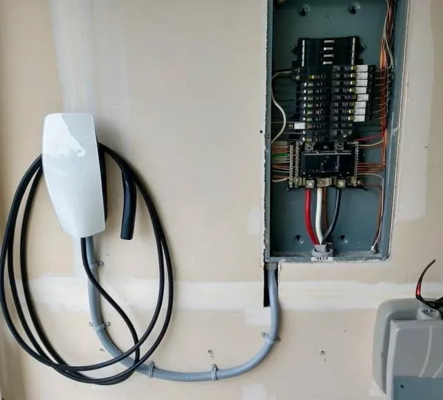work photo from jakeolectric.com