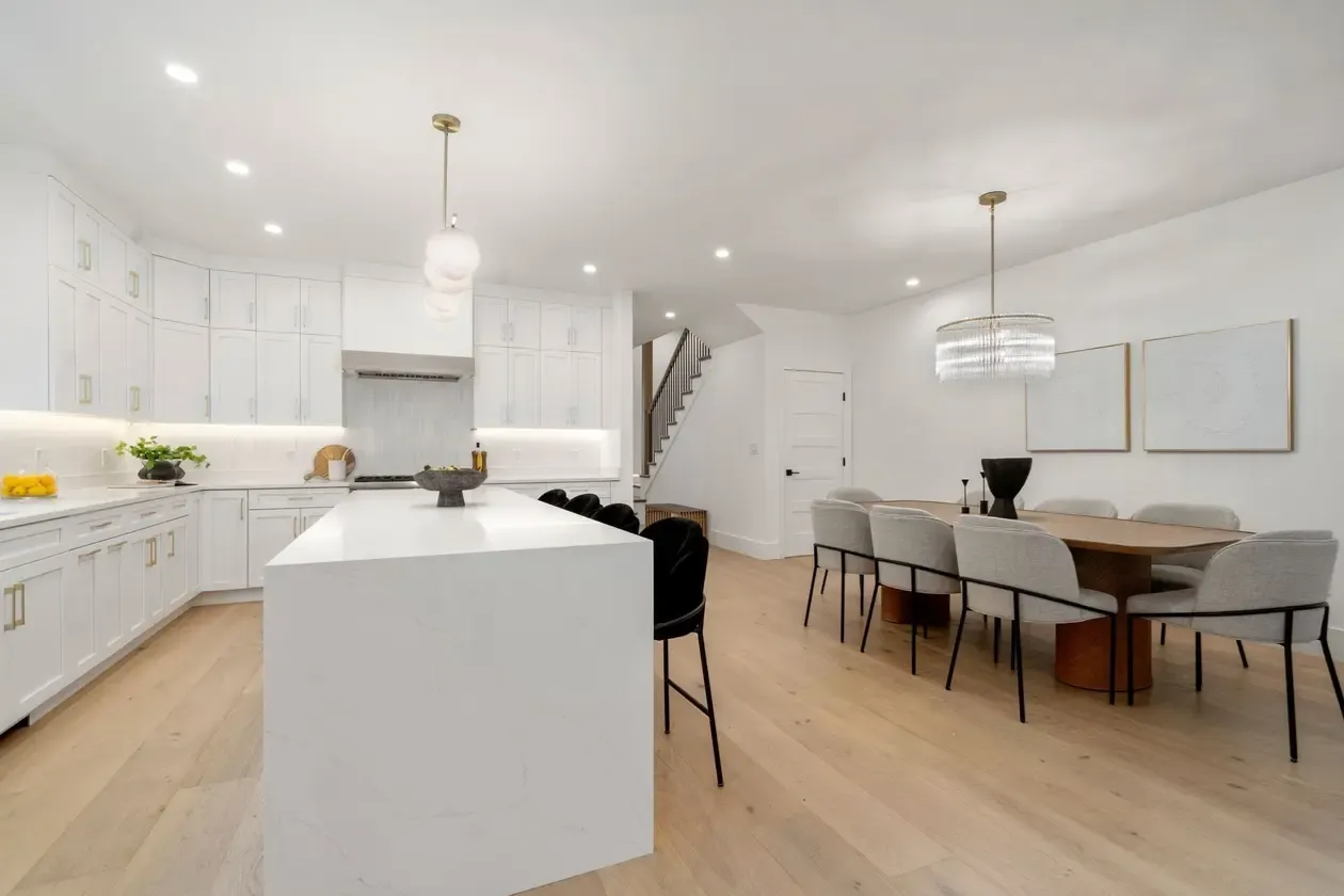 71 Cloverdale Rd #71, Newton Highlands, MA 02461-1810