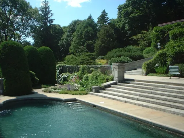 Pool Garden/Herb Garden