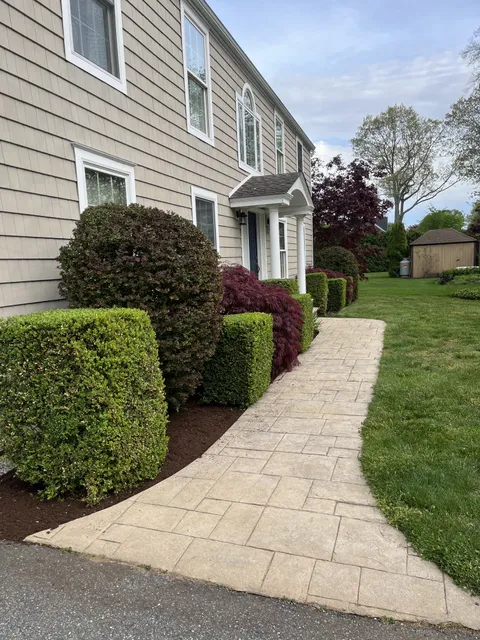 Garden Feature