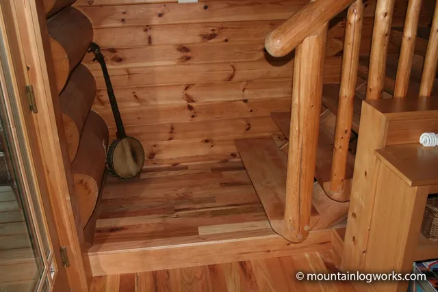 work photo from mountainlogworks.com