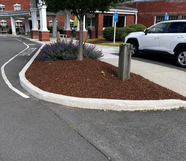 work photo from milfordqualitylandscaping.com