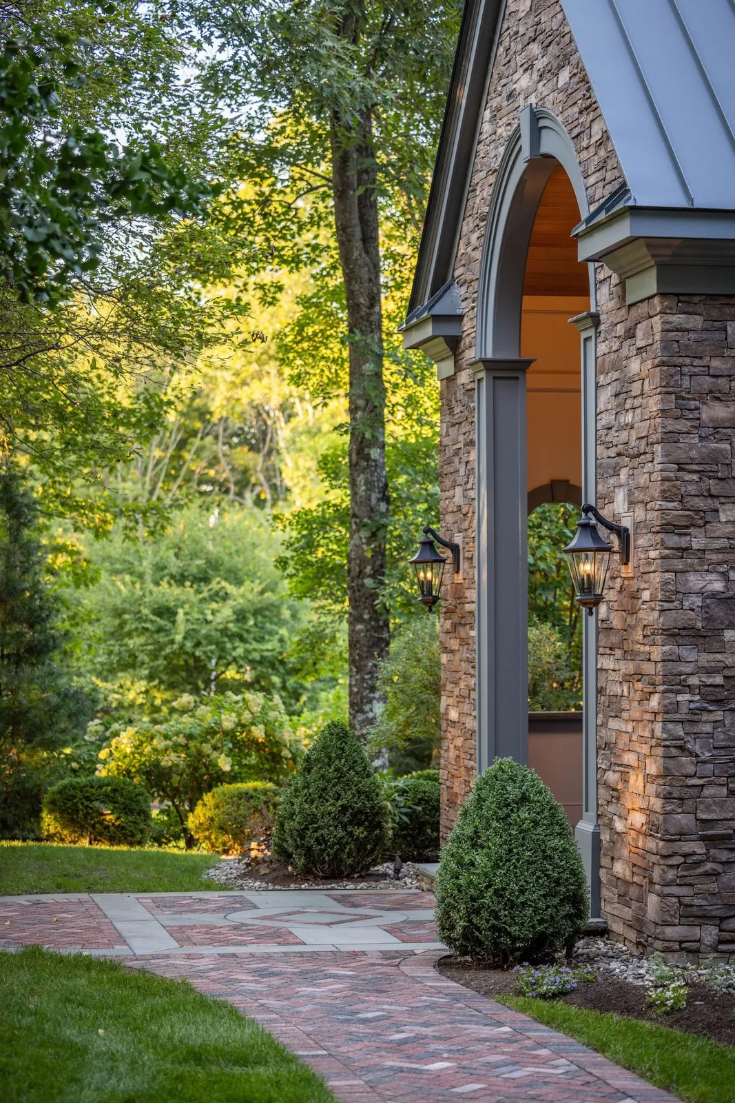Stucchi Landscape & Design