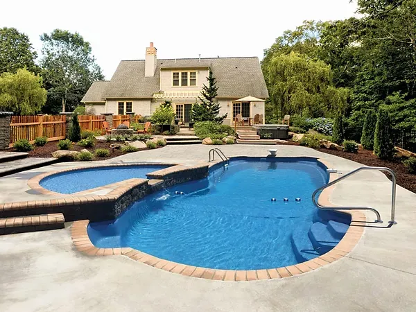 Fiberglass swimming pools
