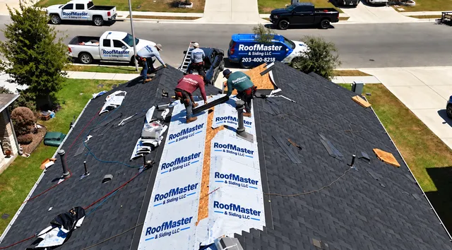 Roof Master and Siding work photo
