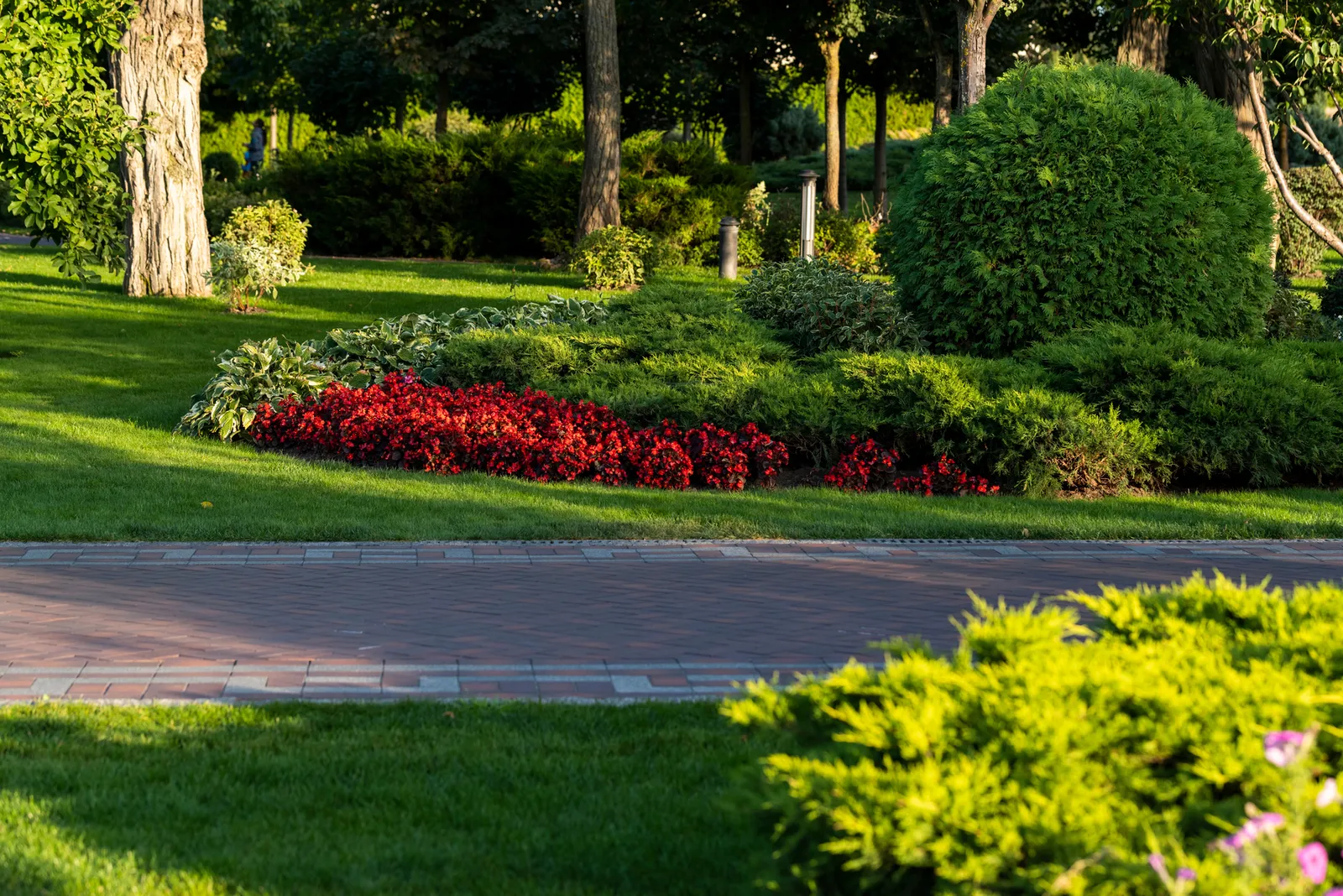 work photo from niceandgreenlandscape.com