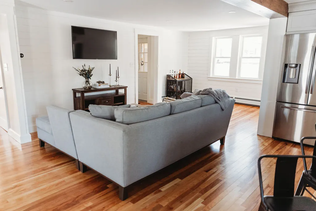 Emily's Interiors Inc