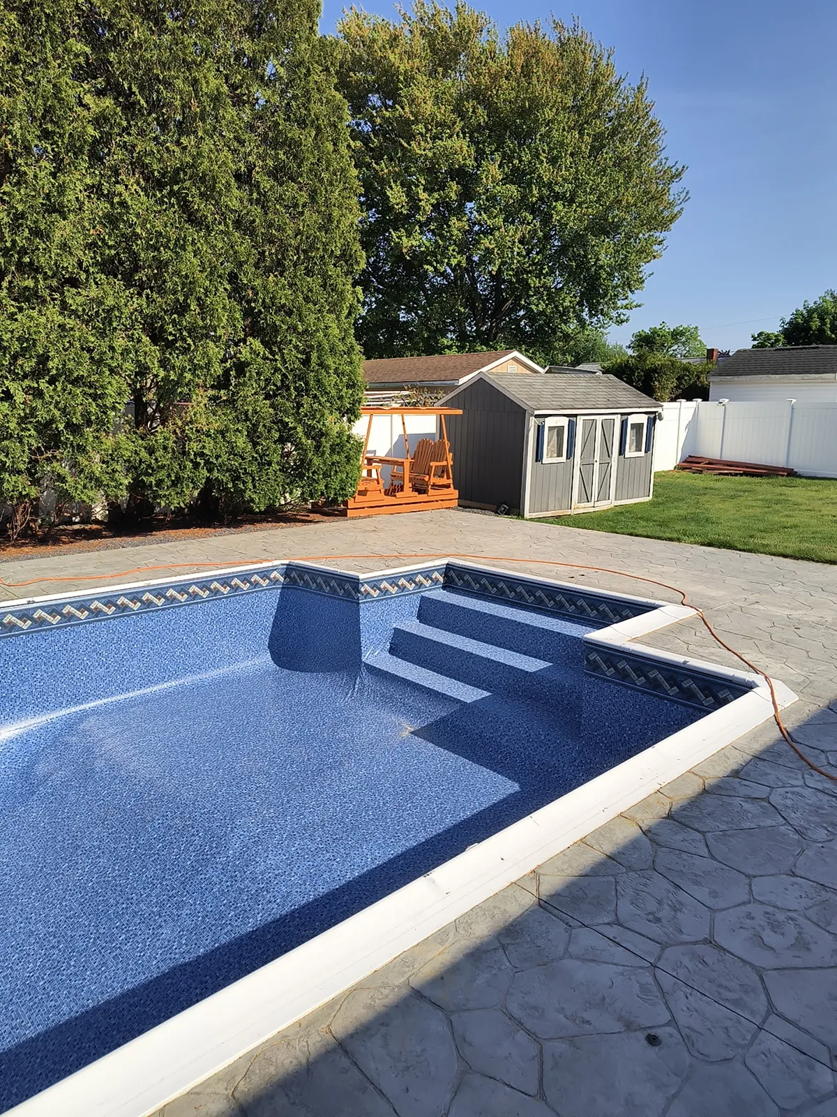 Backyard Paradise Pools, LLC researched project photo