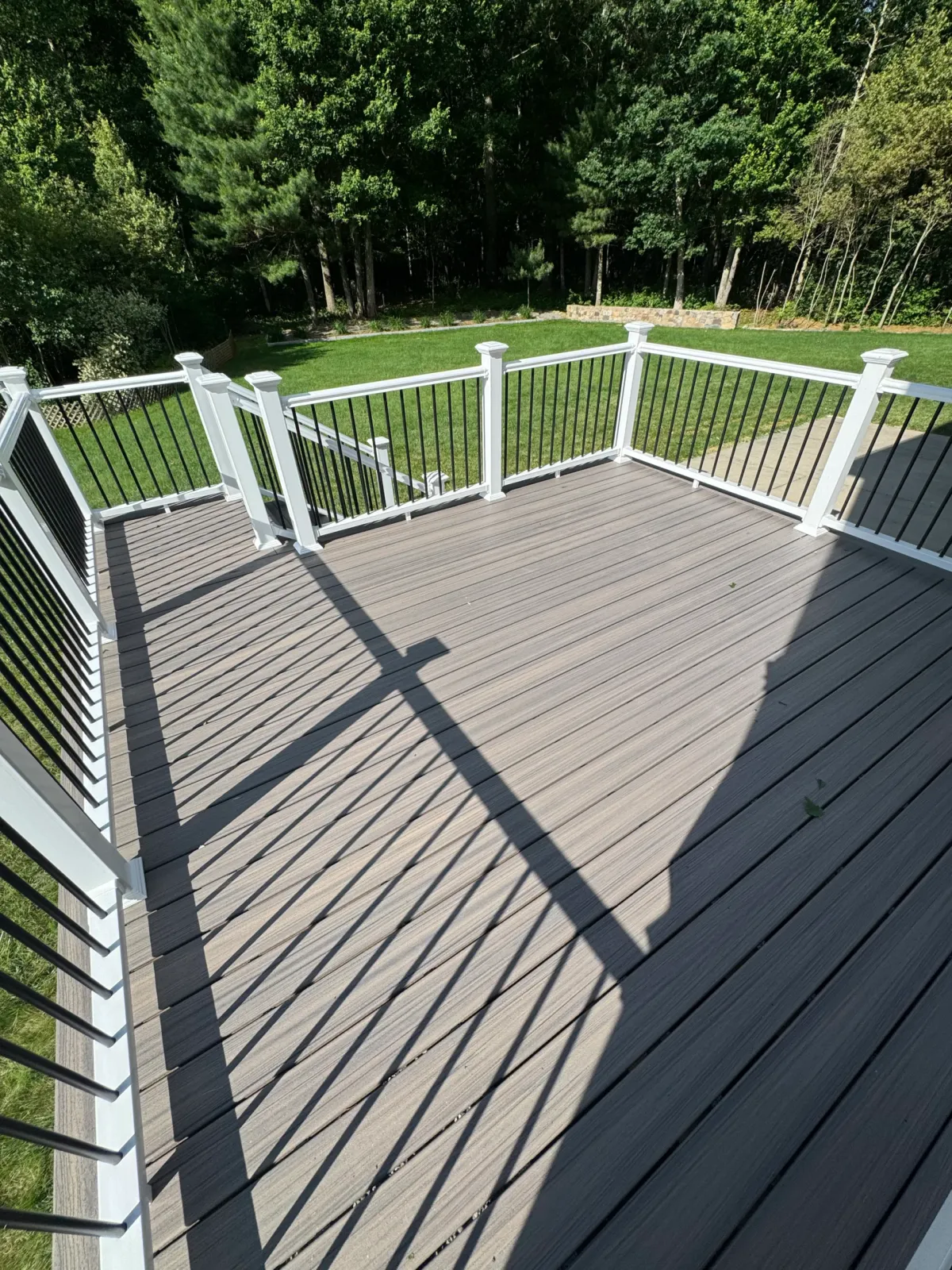 Composite deck with white posts