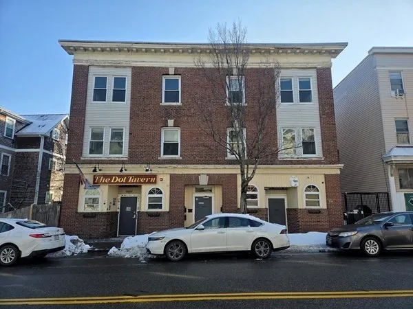 840-842A Dorchester Ave