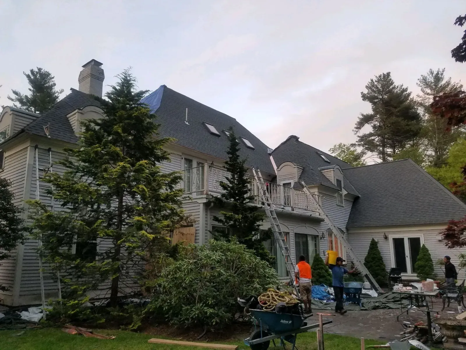 work photo from dynamicrooftech.com