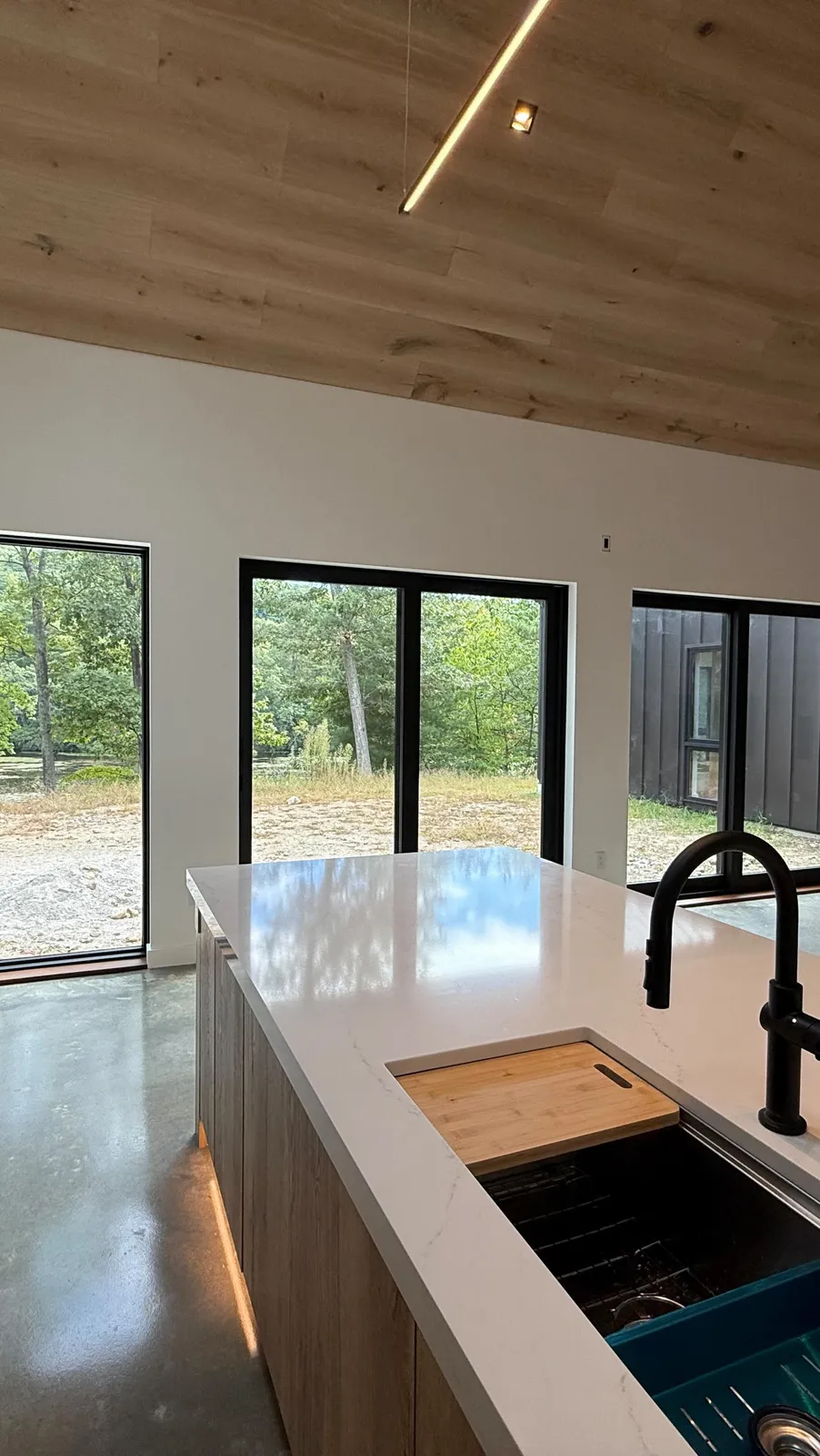 Let’s take a final walkthrough of our Smithfield build as we just got signed off and are ready to have our clients moving in! This was such a great build for great clients we couldn’t be more happy and proud of how it came out! We want to thank all our trade partners for the help and expertise along the way in executing this project perfectly! We love how it came out and hope you guys do as well! Let us know what you want to see more of in this build!!! 

@speck_electric 
@mccormackbuilders 
@ward_construction_cape_cod 
@jflynn_southshoresd @m.jordan_and_daughters_inc 

#smithfieldbuild #echelonbuilders #interiorfinish #luxuryhomes #custombuild #millwork #architecture #interiordetails

#handmade #architecturalmillwork #custominteriors #finecraftsmanship #LuxuryHomes #oakceiling #finewoodworking #handmade #gobuild #woodceiling #finewoodworking #finehomebuilding  #customkitchen #CustomCabinets