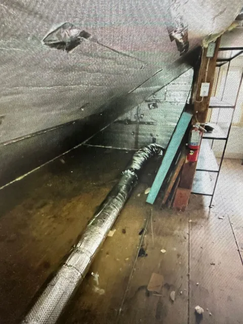 Air conditioning duct installation
