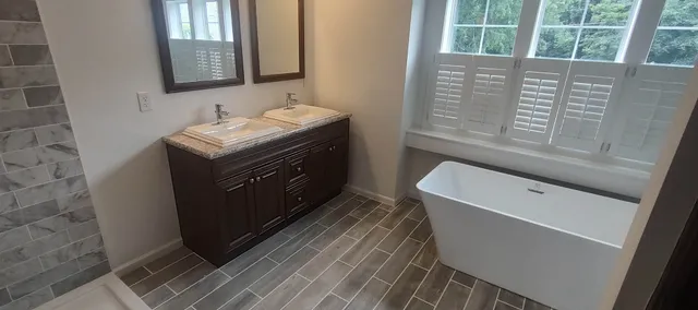 work photo from raynhambathandkitchen.com