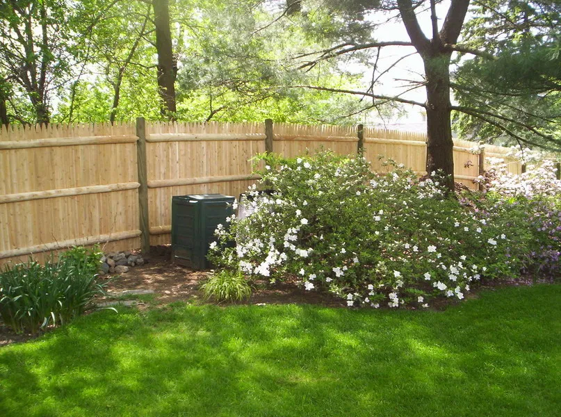 work photo from neighborlyfence.com