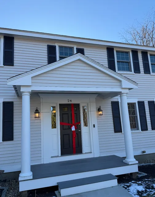 William Phipps Realtor work photo