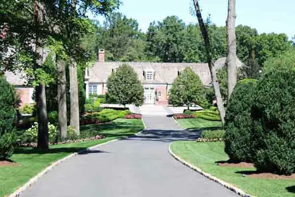 work photo from kuczotreeandlawncare.com