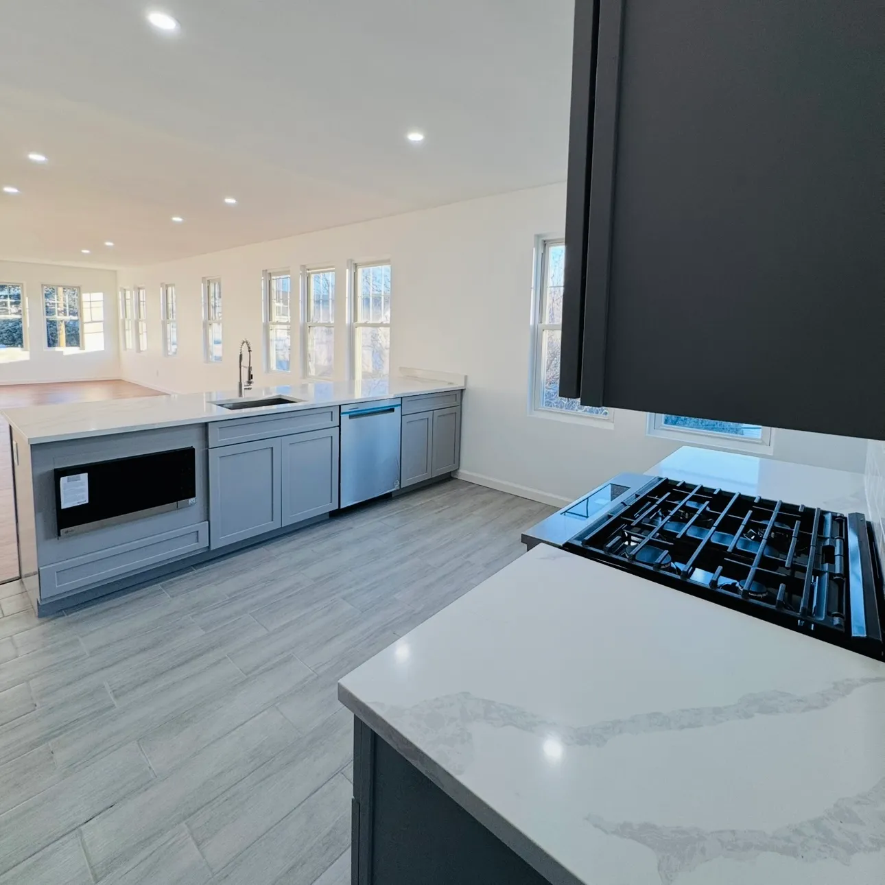 AMark Construction