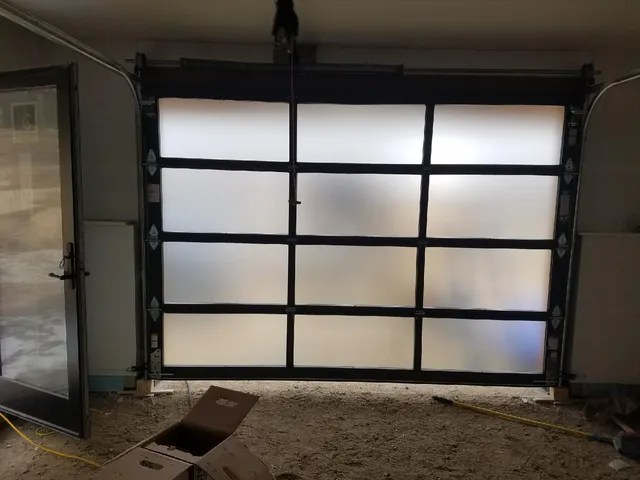 work photo from lizziesgaragedoors.com