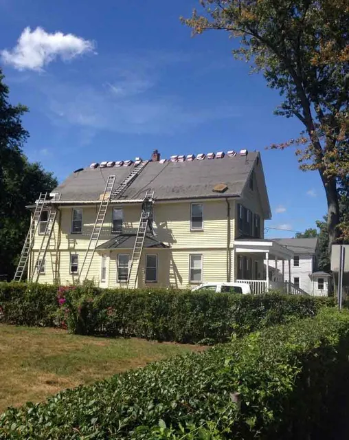 work photo from roofingframinghamma.com