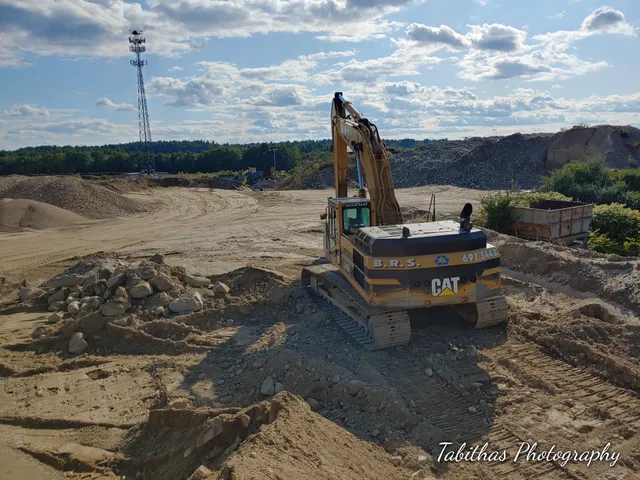 Bridgewater-Raynham Sand & Stone (BRS) work photo