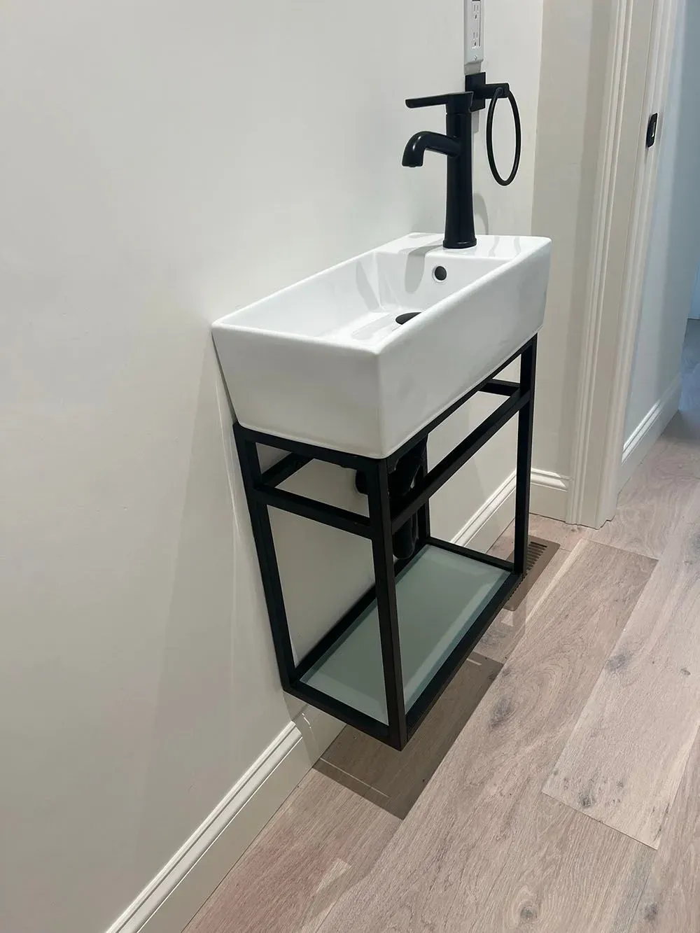 professional lavatory and plumbing works
