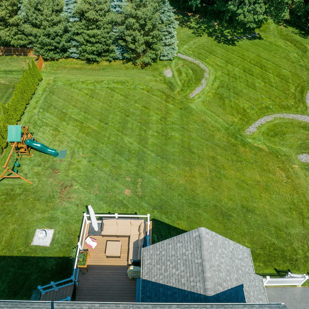 work photo from russelllawnandlandscaping.com