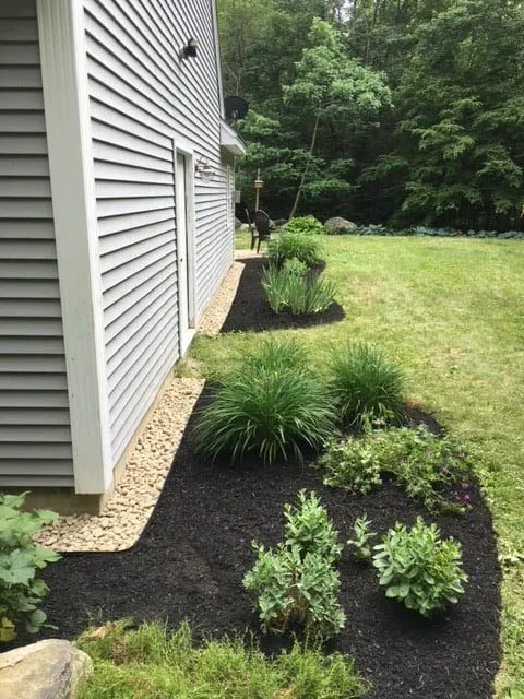 work photo from williecandsonslandscaping.com