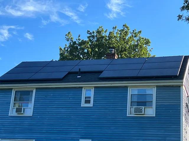 Momentum Solar Connecticut work photo