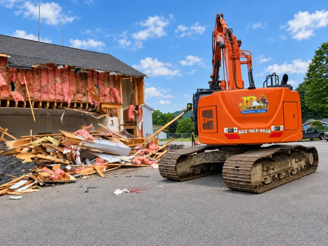 work photo from jptruckingandexcavating.com