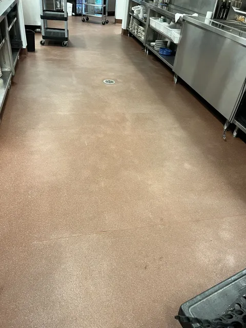 work photo from pittsfieldhousecleaning.com