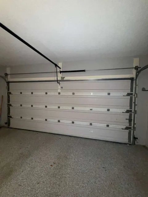 RBCZ Garage Door's Suppliers & Repairs work photo