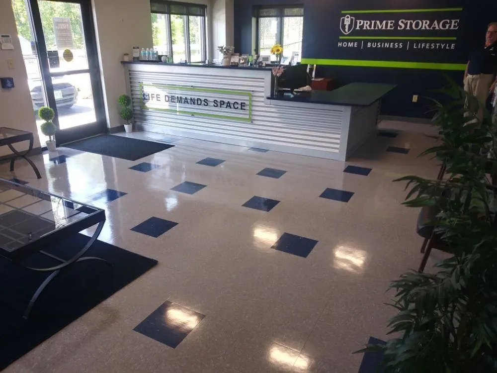 A room with a sign that says prime storage on it