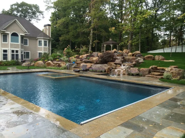 work photo from signaturepoolsinc.com