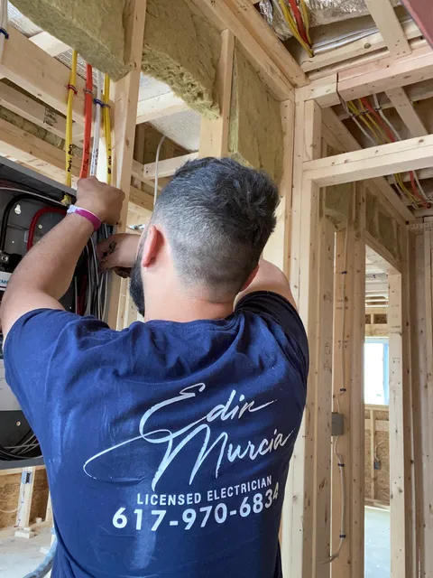 LICENSED ELECTRICIAN Edin Murcia LLC work photo