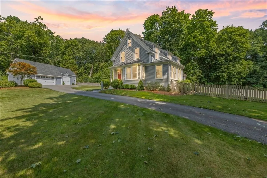 featured listing photo