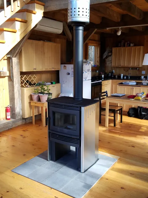 Heart Line Stove Shop work photo
