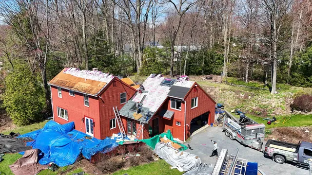 work photo from threemountainroofing.com