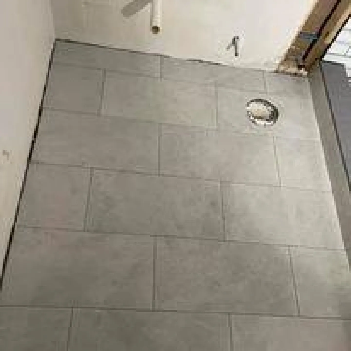 work photo from newbedfordtilecarpet.com