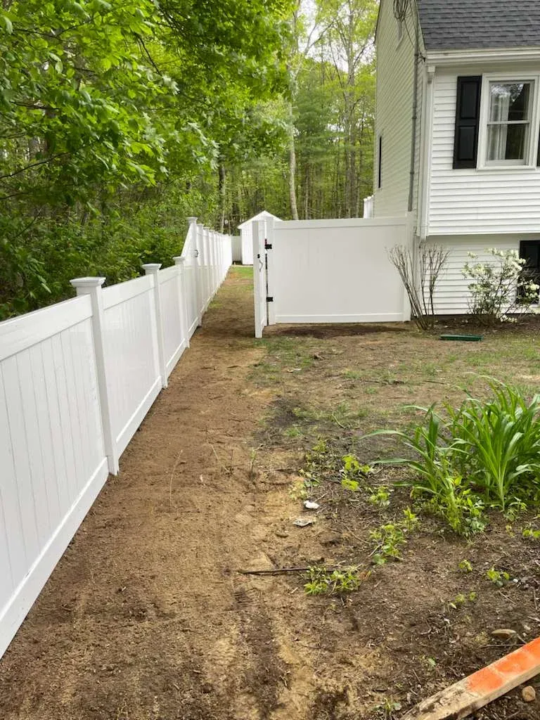 work photo from luxurylandscapinginc.com