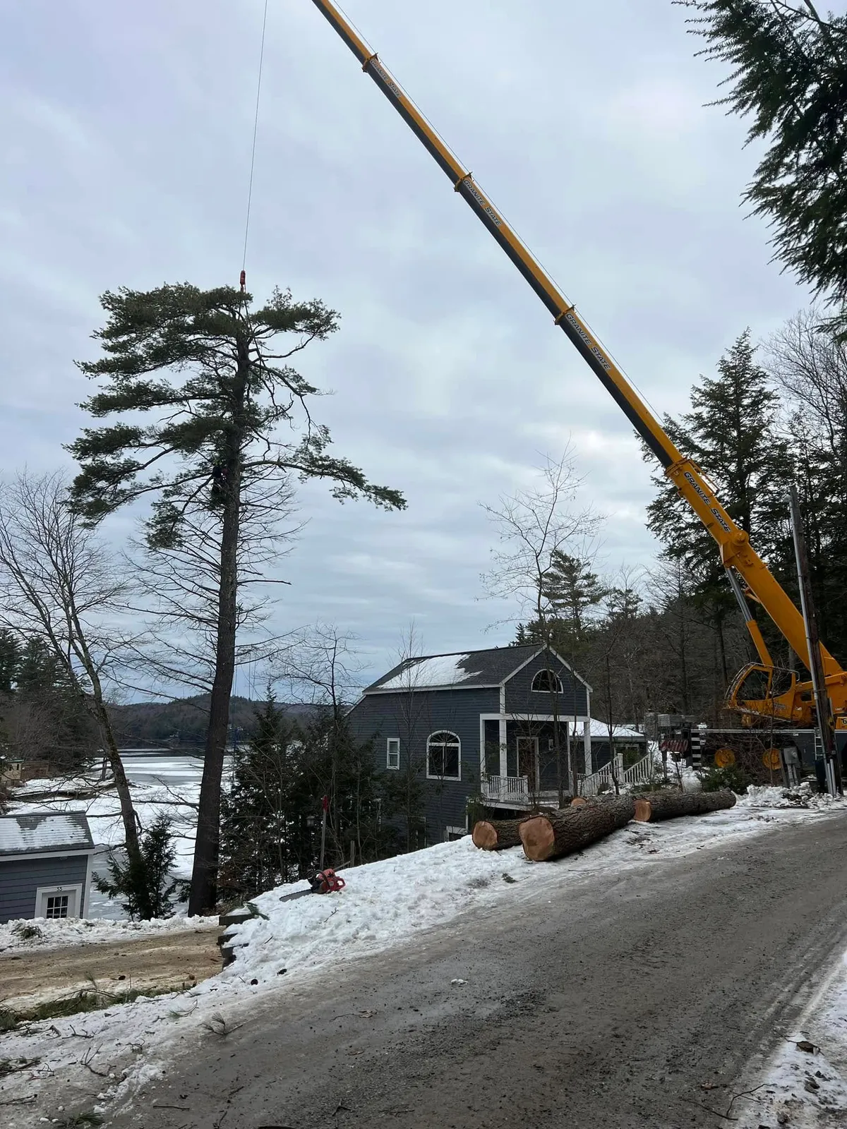 work photo from abairtreeservicenh.com