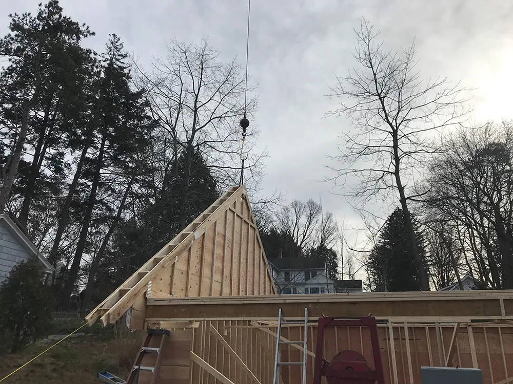 Starting a truss job – placing first end wall
