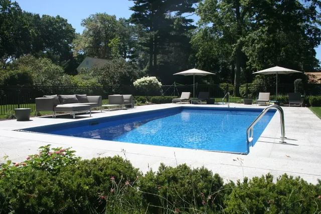 work photo from marqueepools.com