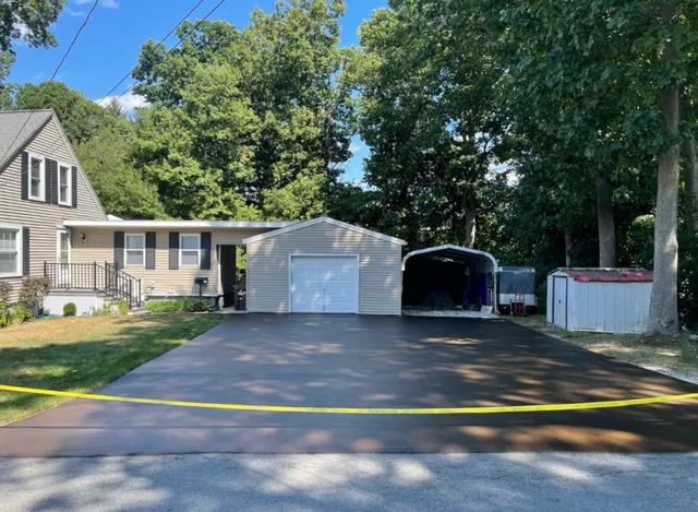 Marathon Paving & Sealing work photo