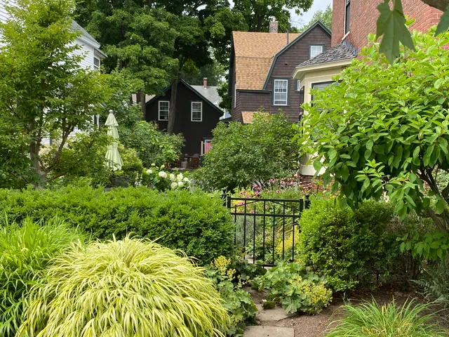 Gardens To Imagine LLC work photo