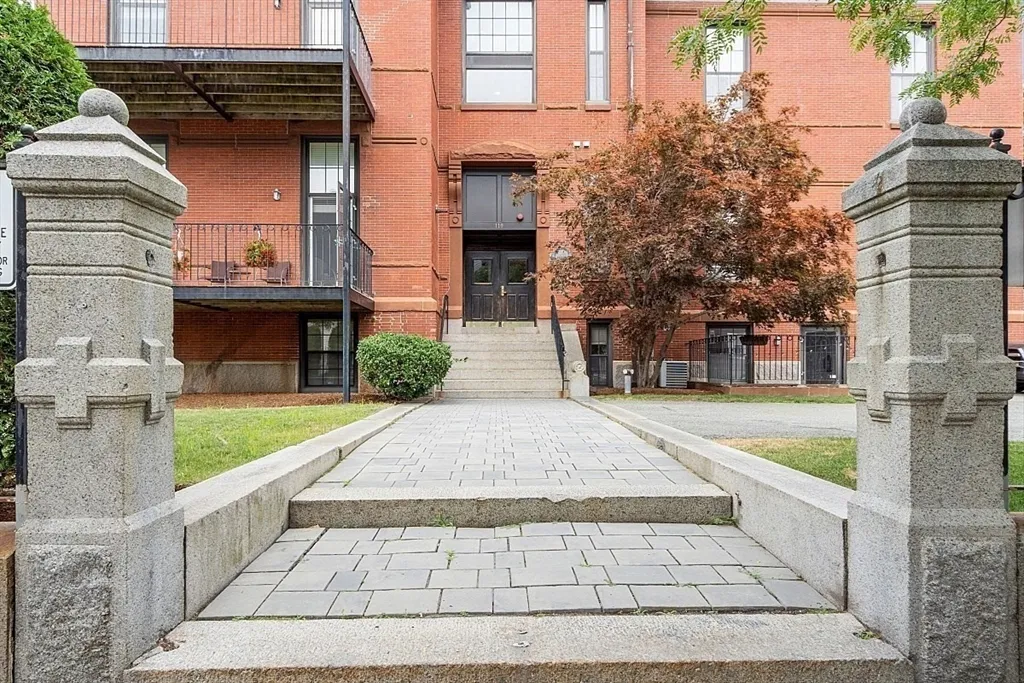 110 O St # 1