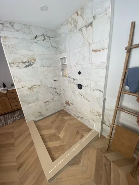 Custom showers in Easthampton, MA