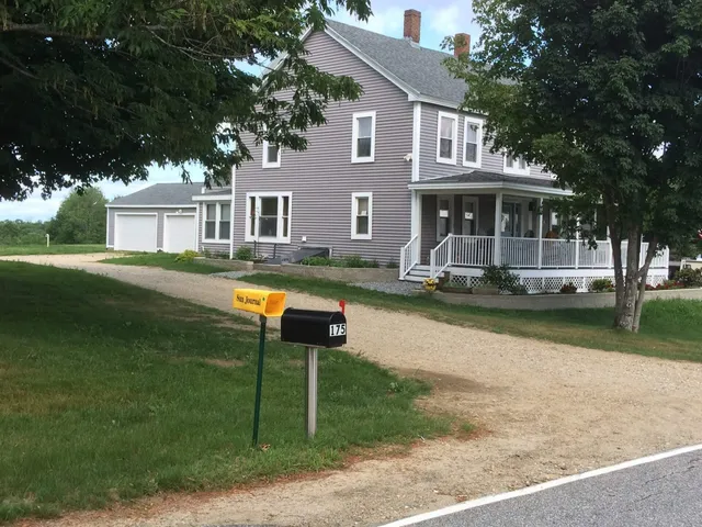 Local Home in Auburn, ME With Updated Siding
